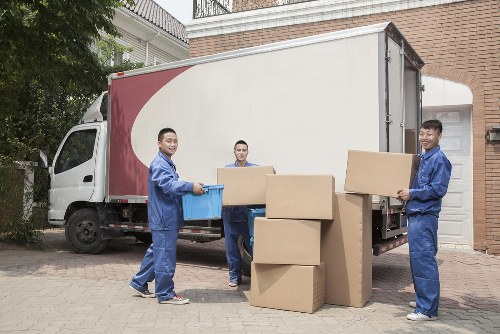 Man and van service moving boxes in Clapham Common