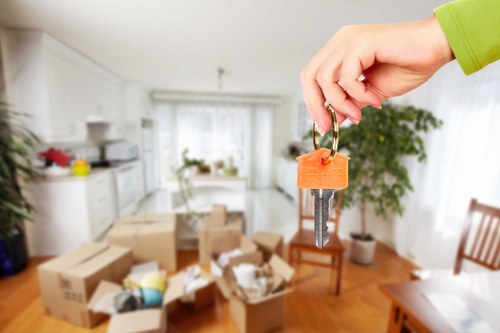 Flexible local moving help for homes and businesses in Clapham Common