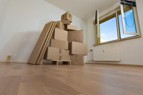 Removal van in Clapham Common ready for a local move